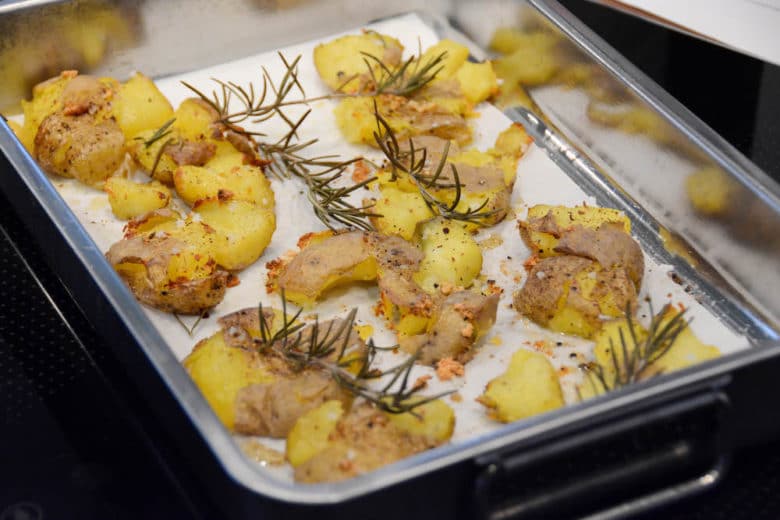 Smashed Potatoes Rezept Grill - Aufgetischt.net